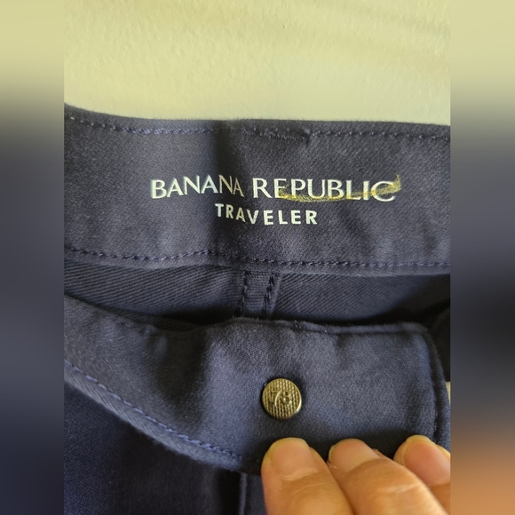 Banana Republic, Traveler Pant, Slim Fit, Dark Navy, 42x34 - Picture 4 of 7